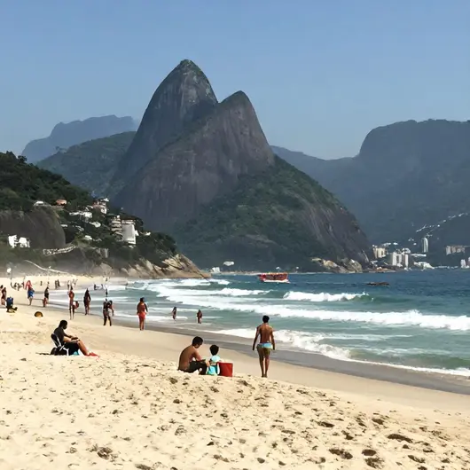 Descubra a Praia do Homem do Leme