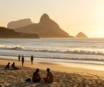 Guia de fotos e vídeos na Praia do Leme: 3 opções imperdíveis